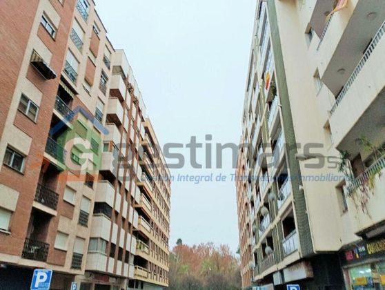 Foto 1 de Pis en venda a Ollerías - San Cayetano de 2 habitacions amb terrassa i balcó