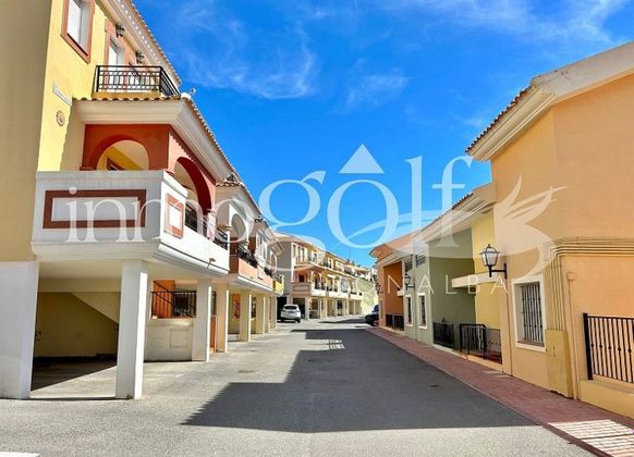 Foto 1 de Venta de casa en Bonalba-Cotoveta de 3 habitaciones con terraza y piscina