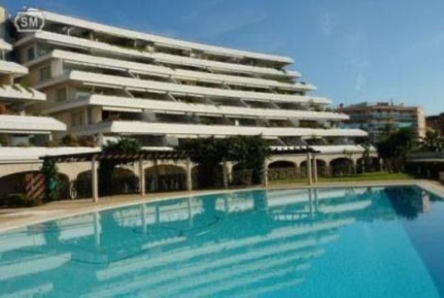 Foto 1 de Pis en lloguer a paseo Joan Carles de 3 habitacions amb terrassa i piscina