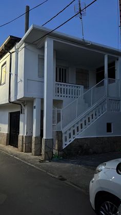 Foto 2 de Casa en venda a Villafranca del Bierzo de 3 habitacions amb calefacció