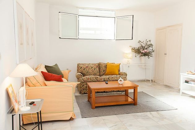 Foto 2 de Alquiler de piso en San Bernardo de 1 habitación con garaje y muebles