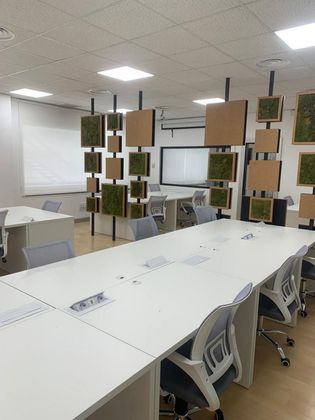 Foto 2 de Oficina en lloguer a calle Abeto Edf Centro de Empresas Granada amb aire acondicionat i calefacció