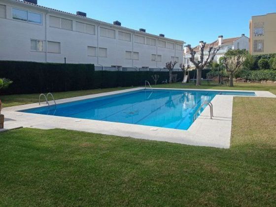 Foto 1 de Piso en venta en S'Agaró de 2 habitaciones con terraza y piscina