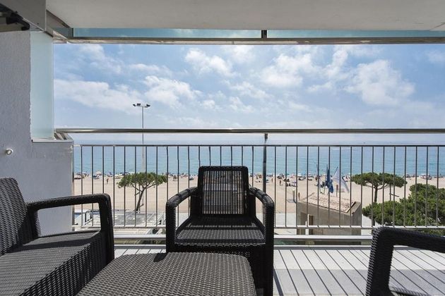 Foto 1 de Dúplex en venda a Platja Llarga de 4 habitacions amb terrassa i piscina