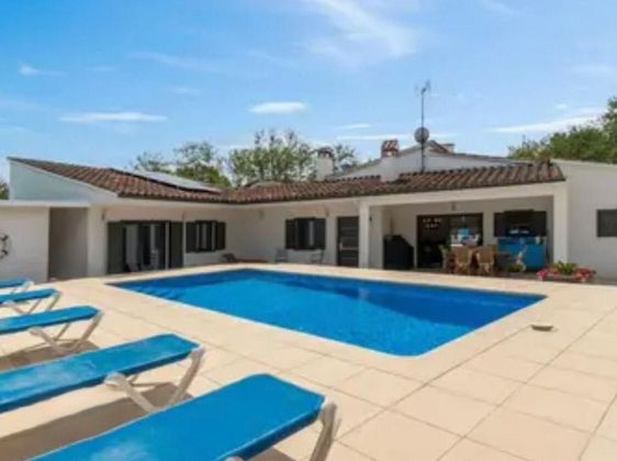 Foto 1 de Xalet en venda a Llagostera de 4 habitacions amb terrassa i piscina