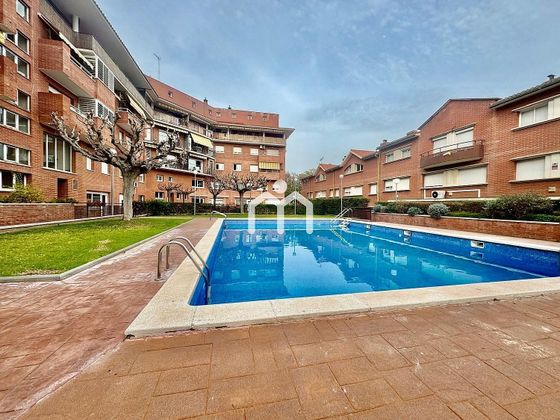 Foto 1 de Piso en venta en Vilassar de Mar de 5 habitaciones con piscina y garaje