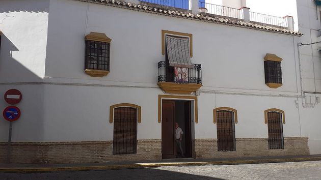 Foto 1 de Casa en venta en calle Pacheco de 6 habitaciones con terraza y balcón