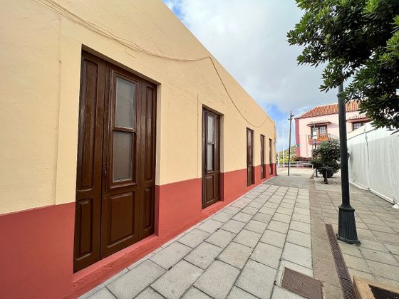 Foto 2 de Casa adosada en venta en Puntallana de 2 habitaciones con terraza y jardín