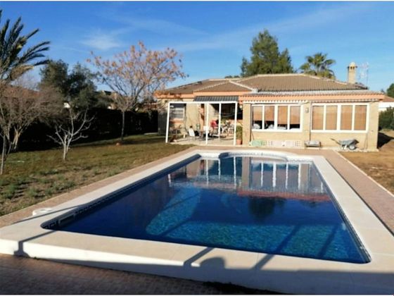 Foto 1 de Venta de casa en Rinconada (La) de 4 habitaciones con piscina y jardín