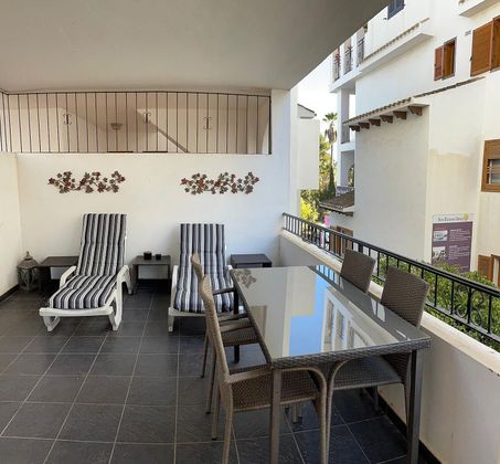 Foto 2 de Pis en lloguer a plaza Villamartin de 2 habitacions amb terrassa i piscina