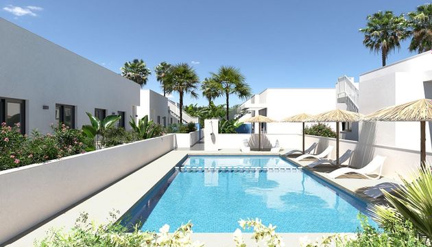 Foto 1 de Casa adossada en venda a calle Partida Barranquets Cl de 3 habitacions amb terrassa i piscina