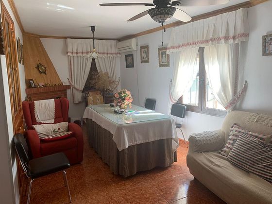 Foto 1 de Casa en venda a calle Salcedo de 4 habitacions amb garatge