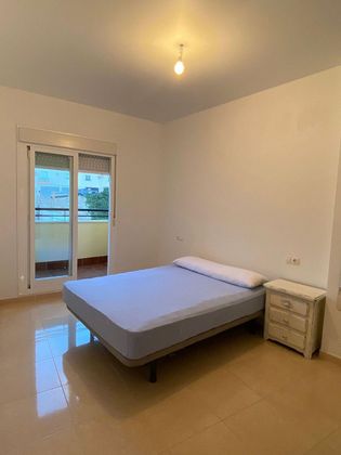 Foto 2 de Dúplex en venta en Casabermeja de 3 habitaciones con terraza y garaje