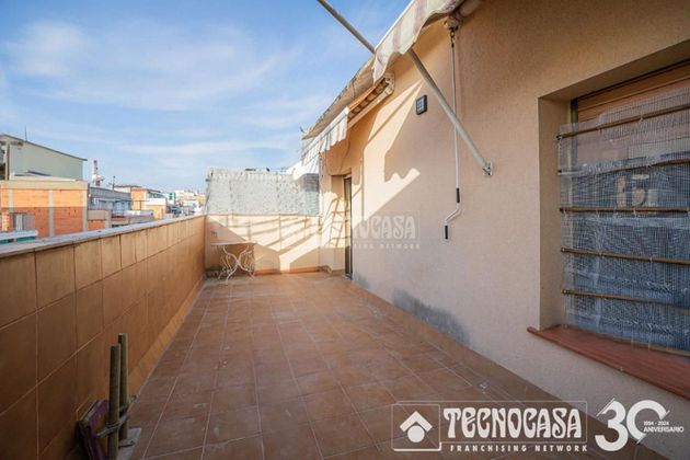 Foto 2 de Àtic en venda a La Prosperitat de 4 habitacions amb terrassa i balcó