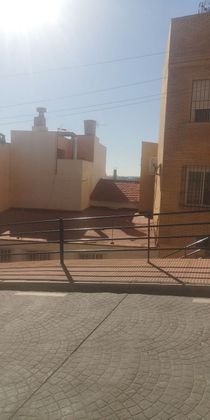 Foto 1 de Casa en venda a Polígonos - Recinto Ferial Cortijo de Torres de 6 habitacions amb terrassa i balcó