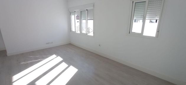 Foto 2 de Venta de piso en Ubrique de 2 habitaciones y 69 m²