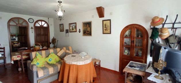 Foto 1 de Casa en venta en Villaluenga del Rosario de 3 habitaciones con terraza y balcón