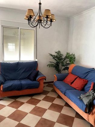 Foto 1 de Chalet en venta en Villaluenga del Rosario de 3 habitaciones con terraza y jardín