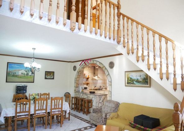 Foto 1 de Casa en venda a Prado del Rey de 3 habitacions amb terrassa i aire acondicionat