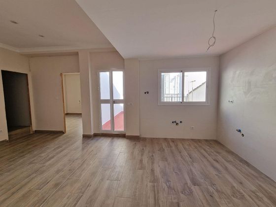 Foto 1 de Venta de piso en Ubrique de 4 habitaciones con terraza