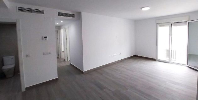Foto 1 de Venta de piso en Ubrique de 3 habitaciones con balcón y ascensor