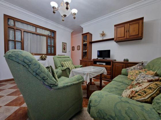 Foto 2 de Pis en venda a Ubrique de 4 habitacions amb balcó i aire acondicionat