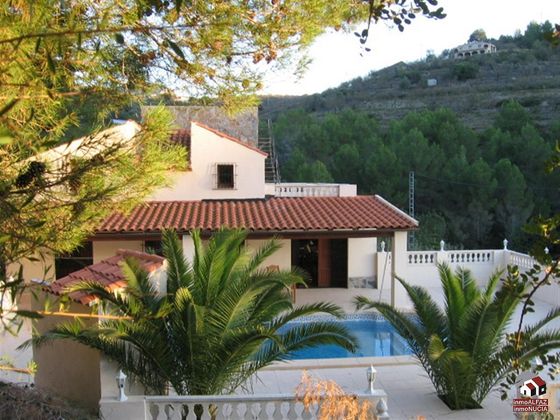 Foto 2 de Xalet en venda a Tárbena de 4 habitacions amb terrassa i piscina