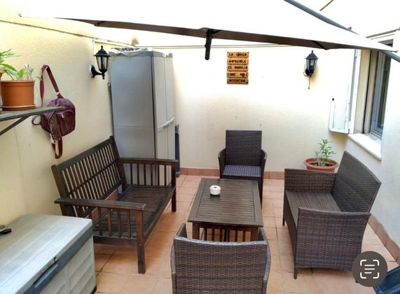 Foto 1 de Dúplex en alquiler en Sants-Badal de 3 habitaciones con terraza y muebles
