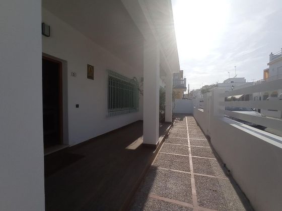 Foto 2 de Xalet en venda a Centro - Zona Playas de 4 habitacions amb terrassa i aire acondicionat