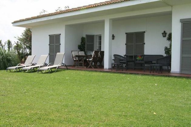 Foto 2 de Casa en venda a Centro - Norte de 4 habitacions amb terrassa i garatge