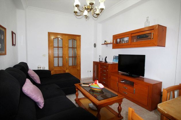 Foto 1 de Piso en venta en Reconquista-San José Artesano-El Rosario de 4 habitaciones con aire acondicionado y ascensor