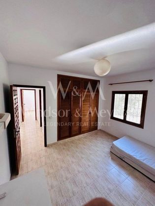 Foto 1 de Piso en venta en Sant Antoni de Portmany de 2 habitaciones con terraza y balcón