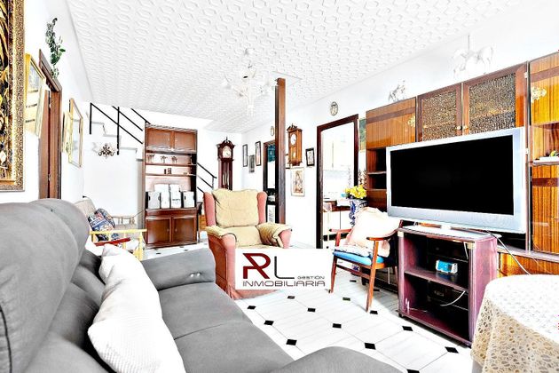 Foto 2 de Casa en venda a Cártama de 5 habitacions amb balcó