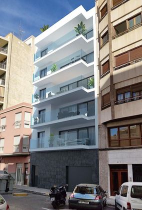 Foto 1 de Venta de piso en calle Alfredo Llopis de 3 habitaciones con terraza y garaje