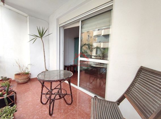 Foto 1 de Piso en venta en Centro - Vélez-Málaga de 4 habitaciones con terraza y jardín