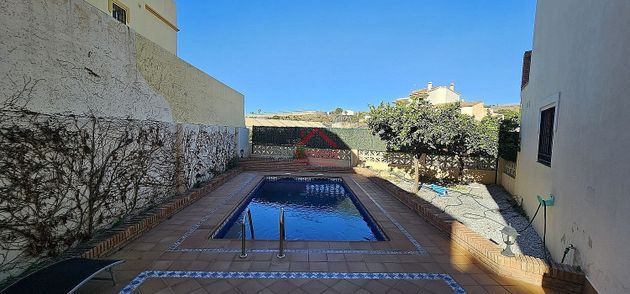 Foto 2 de Casa en venda a Urbanización Santa Rosa de 3 habitacions amb terrassa i piscina