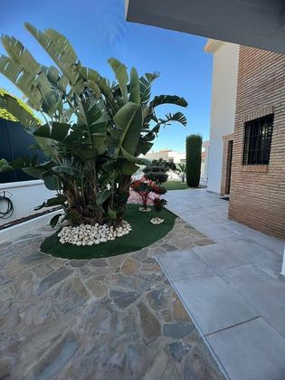 Foto 1 de Venta de casa en Camino Algarrobo - Las Arenas de 3 habitaciones con terraza y piscina