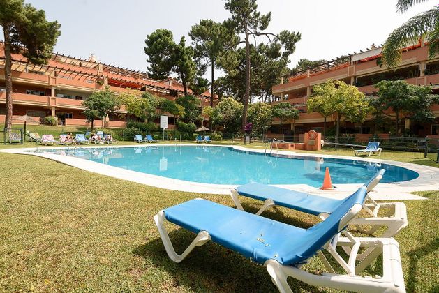 Foto 1 de Àtic en venda a Elviria de 2 habitacions amb terrassa i piscina