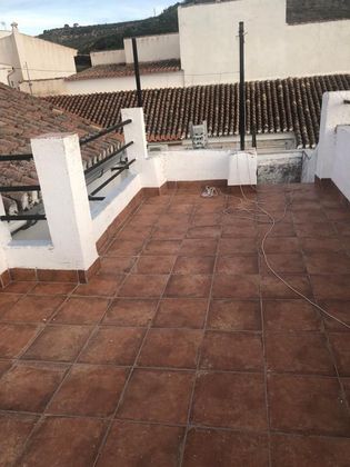 Foto 2 de Venta de casa en Iznalloz de 3 habitaciones con terraza