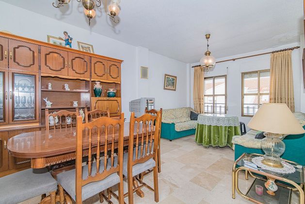 Foto 2 de Casa en venda a Iznalloz de 4 habitacions amb terrassa