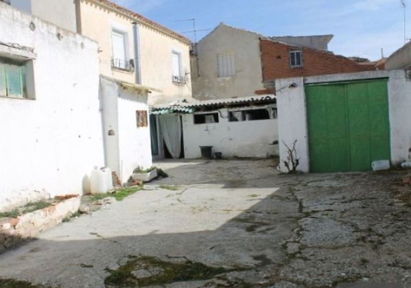 Foto 1 de Casa en venda a Yepes de 4 habitacions amb terrassa i garatge
