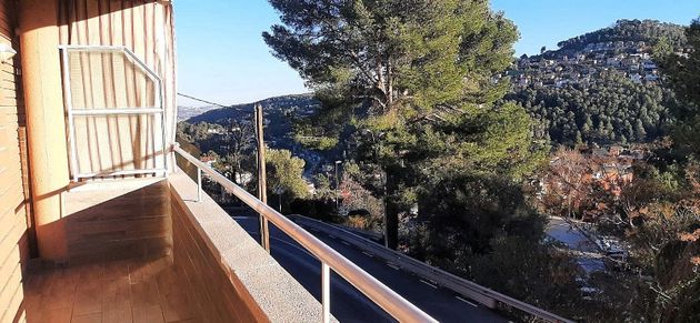 Foto 2 de Pis en venda a Corbera de Llobregat de 3 habitacions amb terrassa i garatge