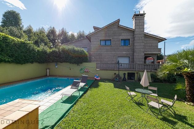 Foto 1 de Xalet en venda a Matamá - Beade - Bembrive - Valádares - Zamáns de 9 habitacions amb piscina i garatge