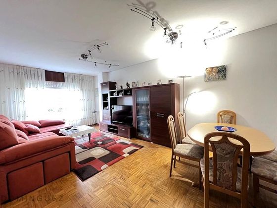 Foto 1 de Pis en venda a As Travesas - Balaídos de 4 habitacions amb garatge i calefacció