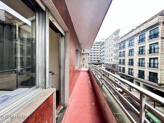 Foto 1 de Venta de piso en Praza España - Casablanca de 5 habitaciones con terraza y garaje