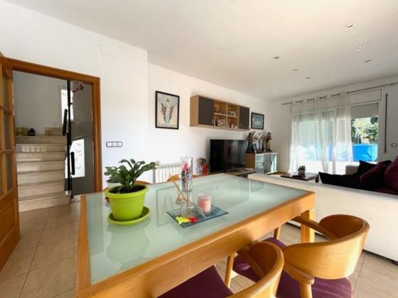 Foto 2 de Casa en venda a Viladecavalls de 4 habitacions amb terrassa i garatge