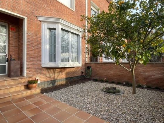 Foto 1 de Casa en venda a Viladecavalls de 3 habitacions amb terrassa i piscina