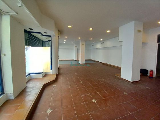 Foto 2 de Alquiler de local en Zona Centro de 138 m²