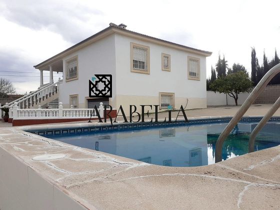 Foto 1 de Xalet en venda a Poniente-Norte - Miralbaida - Parque Azahara de 5 habitacions amb terrassa i piscina