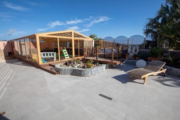 Foto 2 de Casa rural en venda a Tuineje de 5 habitacions amb terrassa i piscina